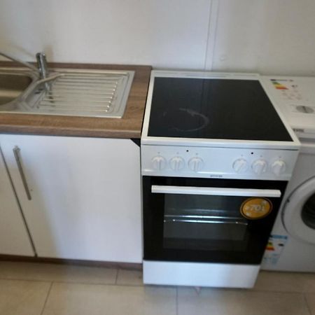 Alster Hamburg - Saniertes Und Mobliertes Apartment Mit Bad Und Kuche Zewnętrze zdjęcie