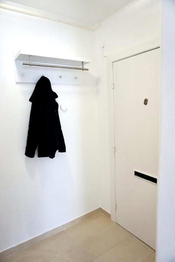 Alster Hamburg - Saniertes Und Mobliertes Apartment Mit Bad Und Kuche Zewnętrze zdjęcie
