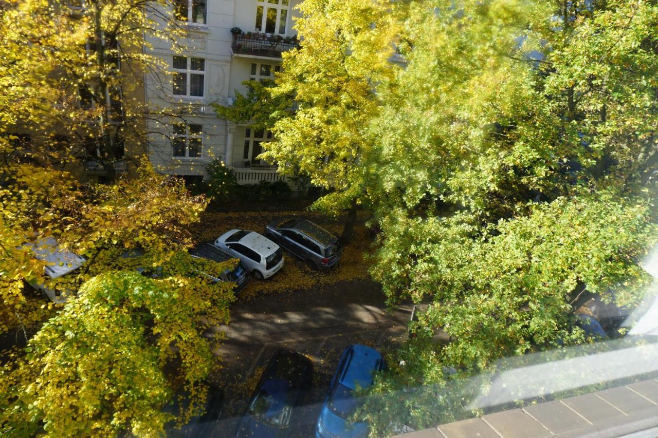 Alster Hamburg - Saniertes Und Mobliertes Apartment Mit Bad Und Kuche Zewnętrze zdjęcie